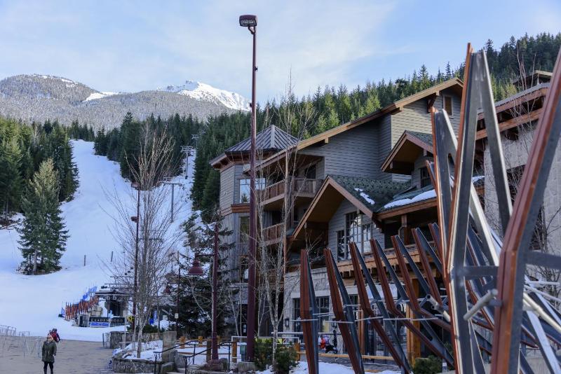 First Tracks Lodge by Lodging Ovations - image 15