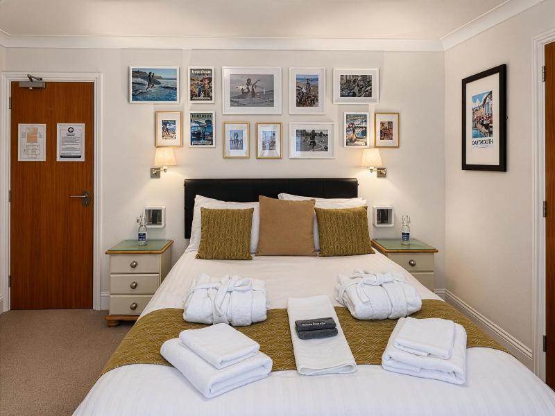 Riviera Lodge Hotel - image 49