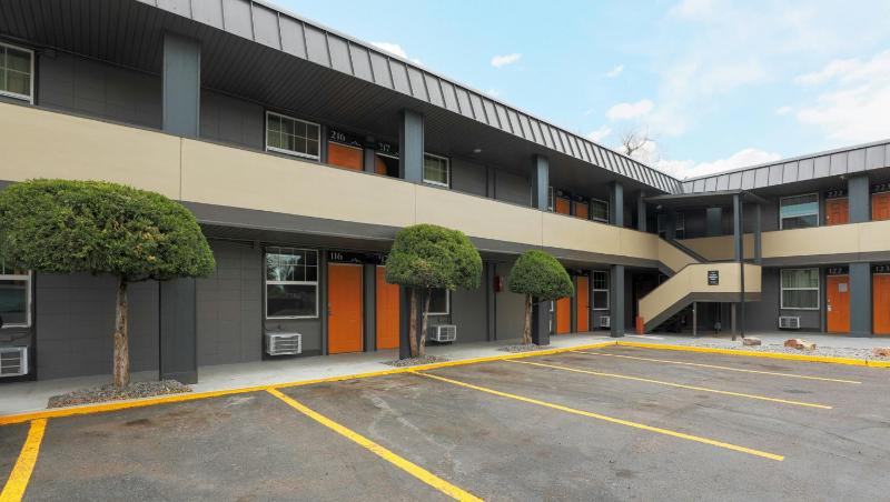 Modern Motel - image 22