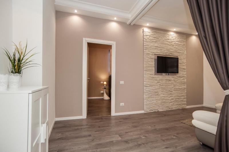 Apartment image 2