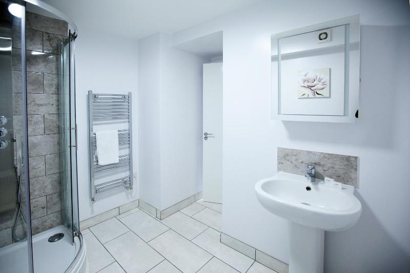 Austens Apartments - image 20