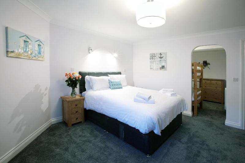 Austens Apartments - image 27