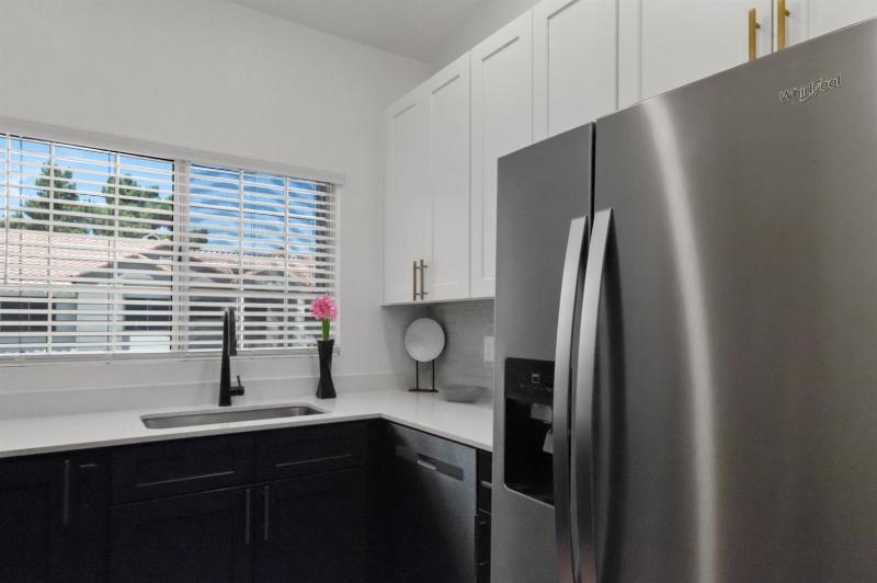 Golfers 2BR 2 Min to Dine & Shop Fully Stocked - image 48