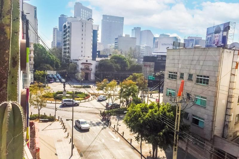 Upscale Polanco 24 7 Security Walk to Shopping! - image 7