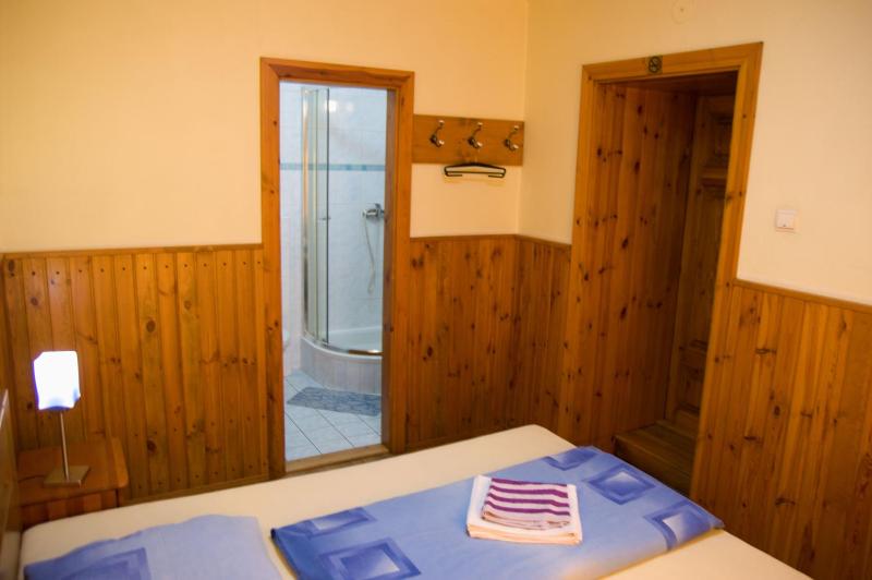 Economy Single Room image 3