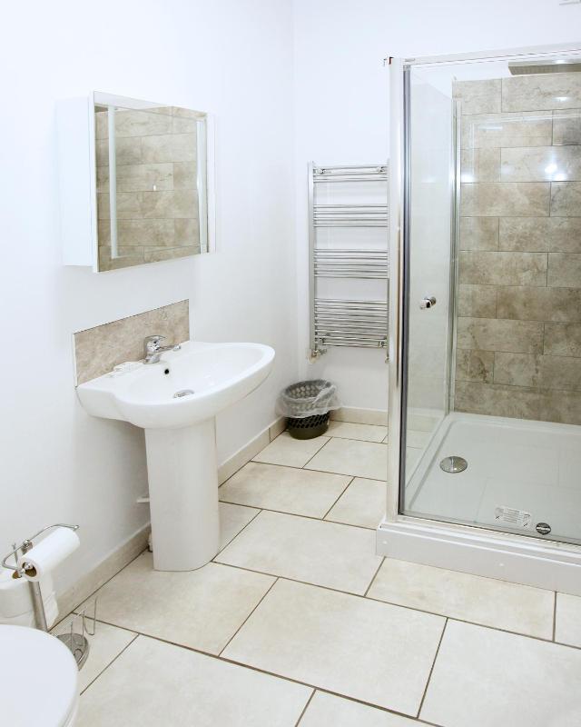 Austens Apartments - image 37