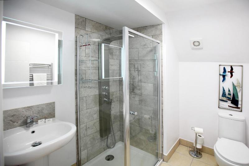 Austens Apartments - image 29