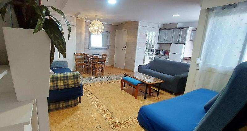 Comfortable Apartment in Alicante 78 m² with City View - image 24