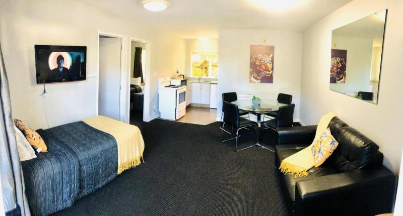 Christchurch Motel - image 16