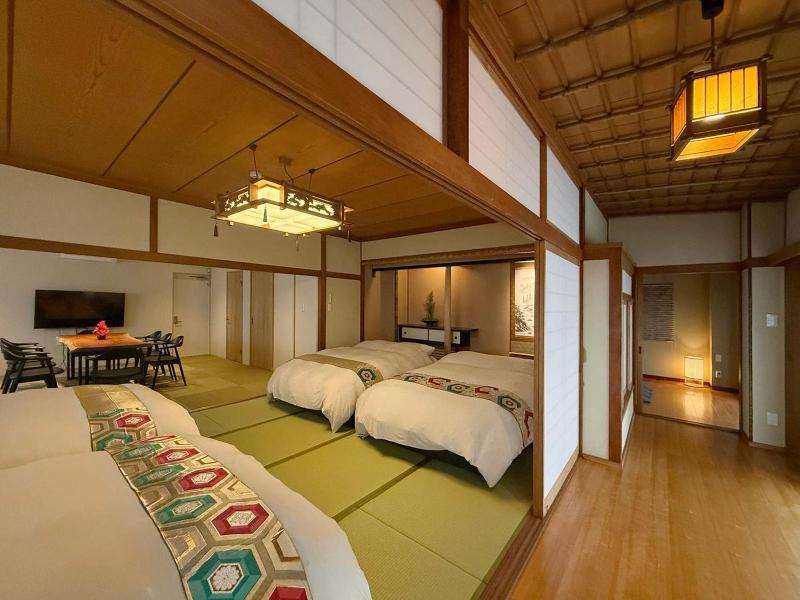 b hotel Namiki Hills - Modern 1BR with Tatami Next to Hondori City Center - image 4