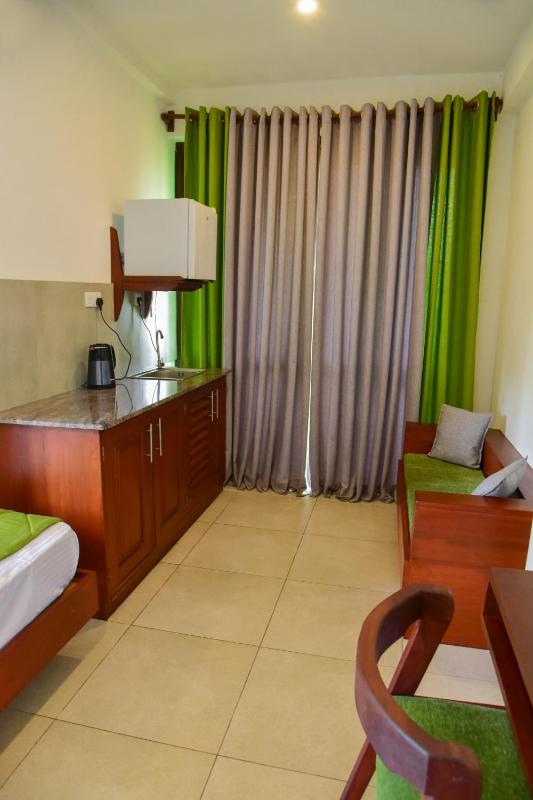 Traveller's Hotel Hikkaduwa - image 43