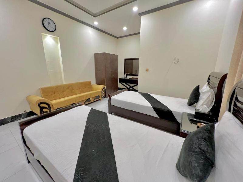 Step Inn Family Hotel Lahore - image 2