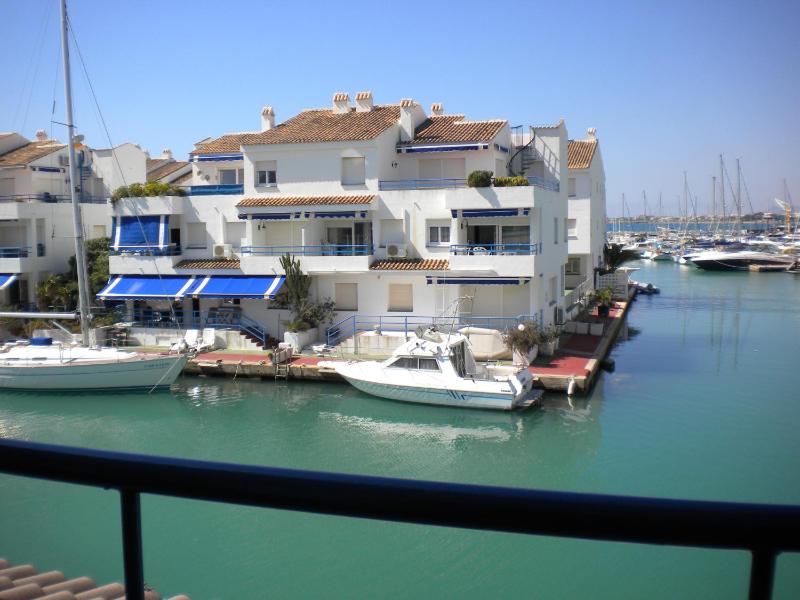 Apartamentos El Puerto - image 14