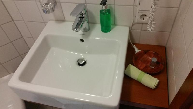 Single Room with Private Bathroom image 3