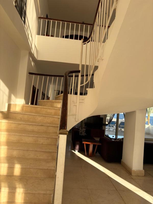 Carlton Luxury Villa - image 19