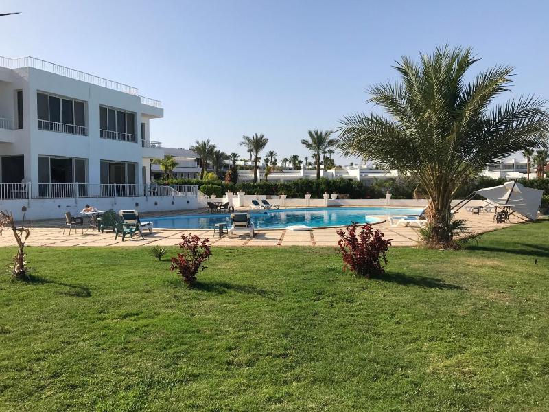 Carlton Luxury Villa - image 10