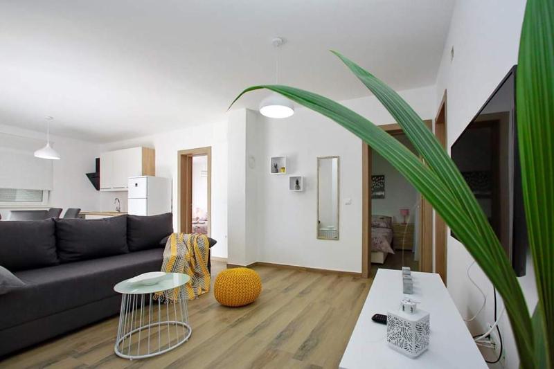 Apartments Petras - image 10