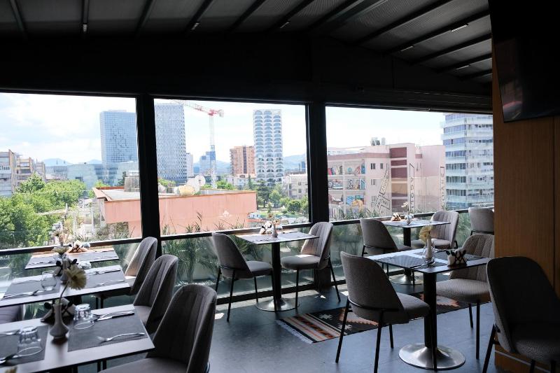 Centrale Hotel Tirana - image 15