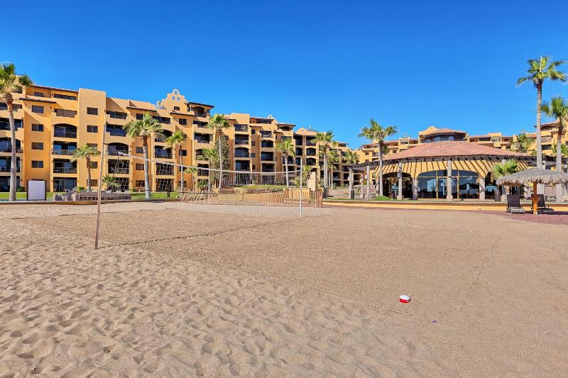 Sandy Beach Princesa D101 Ocean Front Resort - image 8