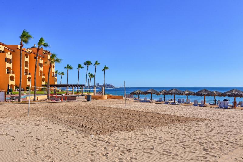 Sandy Beach Princesa D101 Ocean Front Resort - image 32
