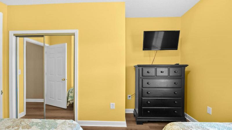 522 Ironwood Condo - image 13