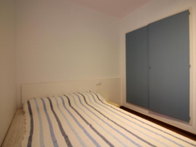 Apartamento céntrico en Empuriabrava a 600m de la playa con balcón y aire acondicionado. - ES-228-188 - image 13