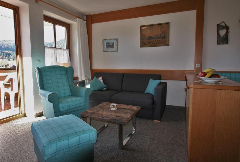 One-Bedroom Apartment image 2