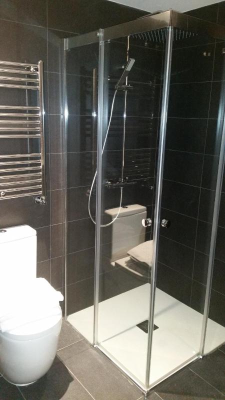 Double or Twin Room image 3