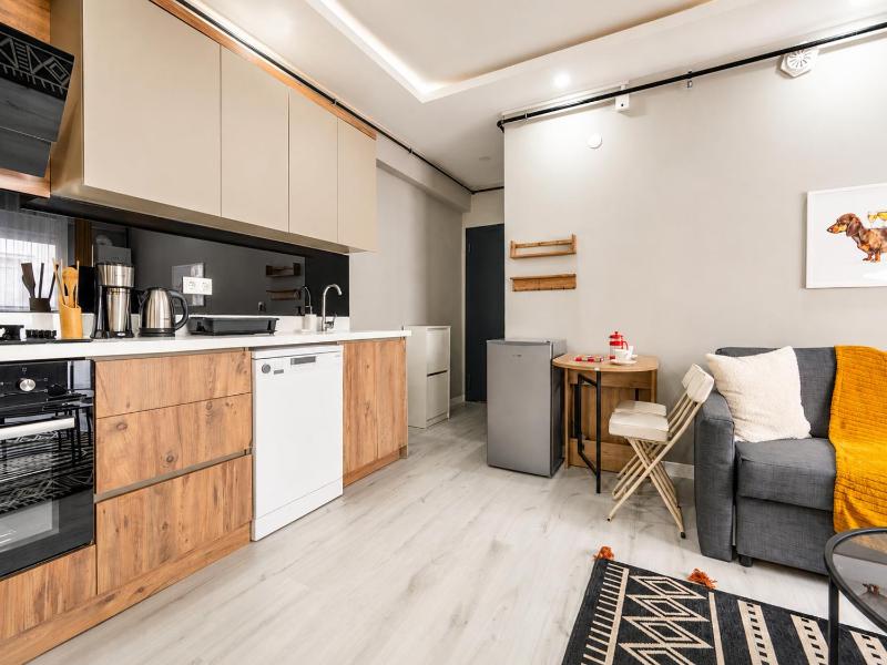 MaxiHomes Highland & Blue Cozy Stay - image 11