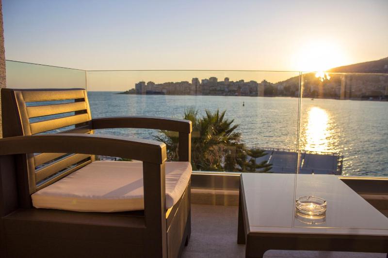 Superior Suite with Sea View image 1