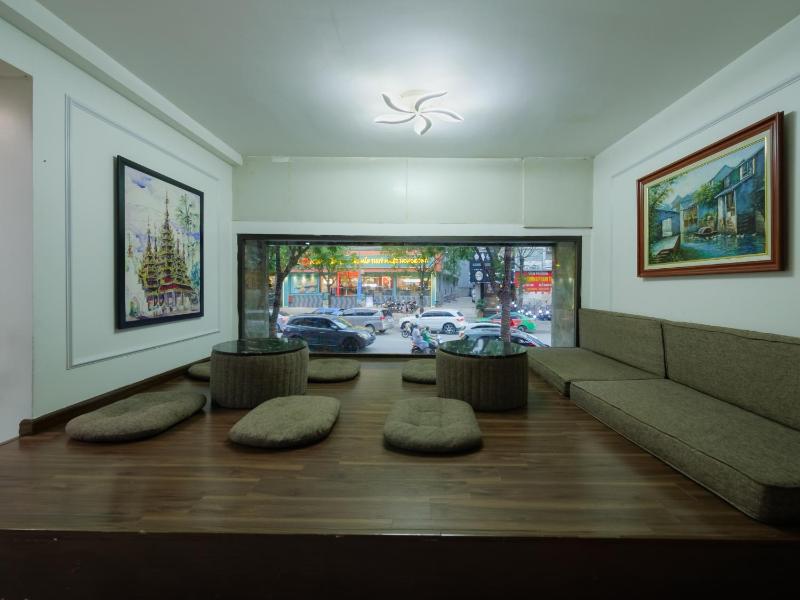 New Century Hotel - image 12