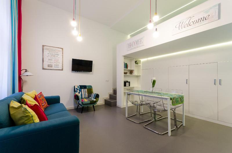 Apartment in center - image 8
