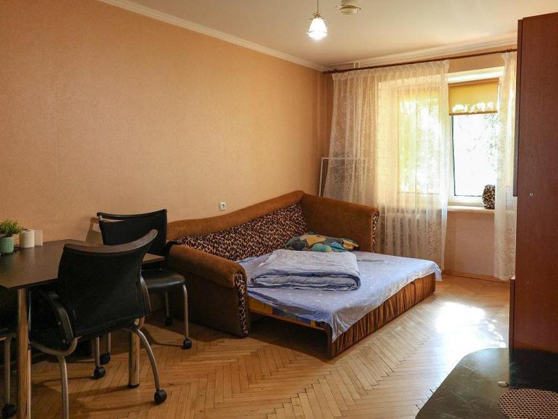 Nauki 24 Avenue - image 3