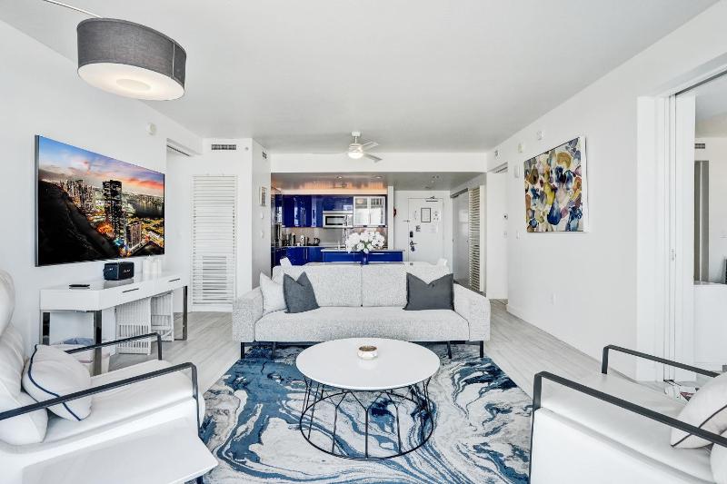 Premier Upgraded FLL 2BR Penthouse Best Views of the W Resort! - image 31