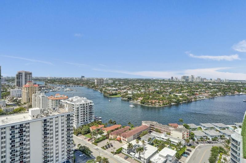 Premier Upgraded FLL 2BR Penthouse Best Views of the W Resort! - image 11