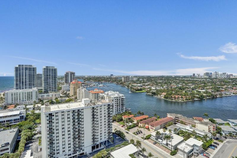 Premier Upgraded FLL 2BR Penthouse Best Views of the W Resort! - image 17