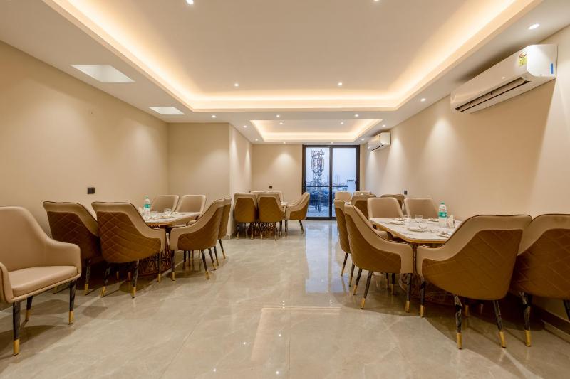 The Embassy Inn - Sector 11 & Near Indoor Stadium - image 31