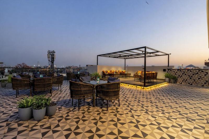 The Embassy Inn - Sector 11 & Near Indoor Stadium - image 9