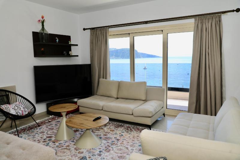 Manolo & Jolie Luxury Villa - image 14