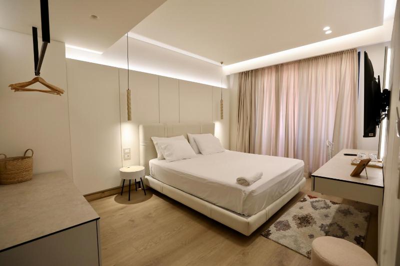 Manolo & Jolie Luxury Villa - image 9