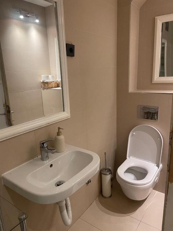 center queen - image 15