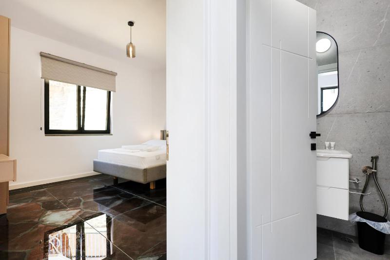 Villa Apartments Center - image 2