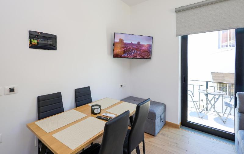 Villa Apartments Center - image 9