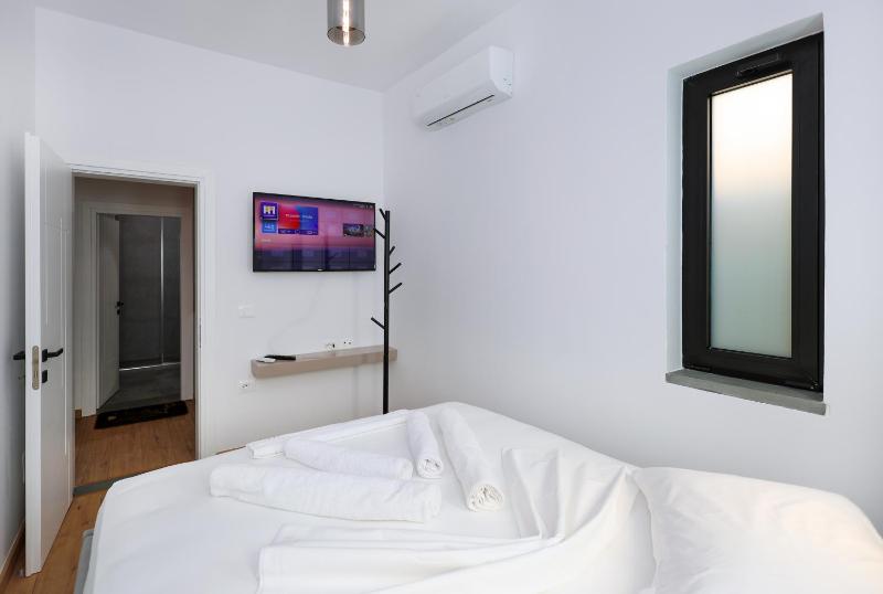 Villa Apartments Center - image 14