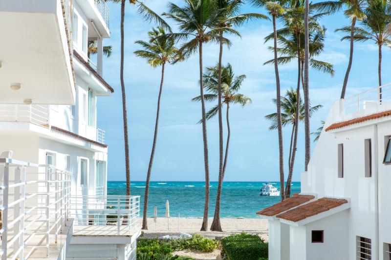 DELUXE OCEAN view VILLAS & Apartments with POOL - PLAYA LOS CORALES BBQ SPA - image 8