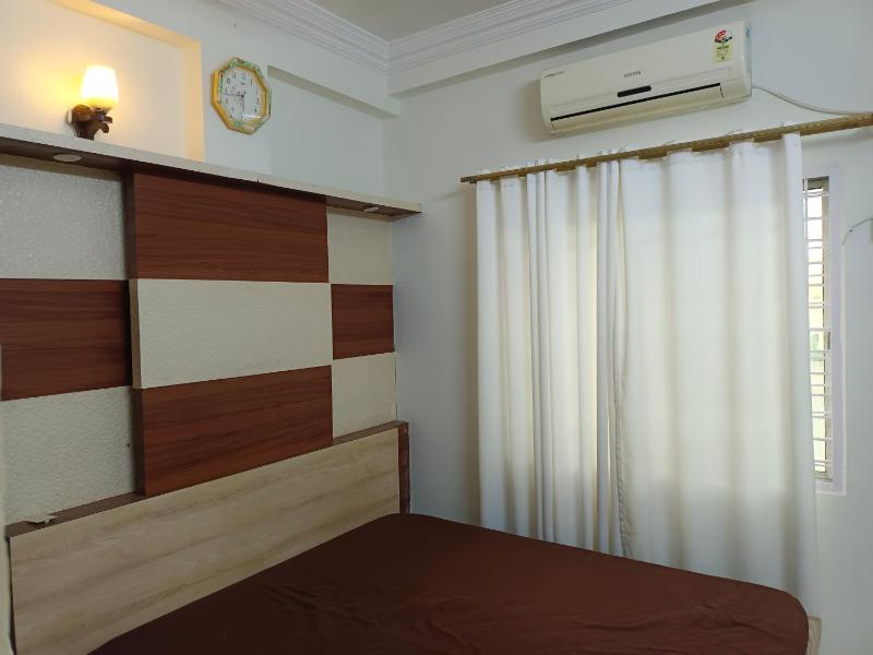 Premium Furnished Duplex Stay - image 12
