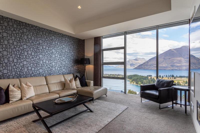 Views on Edinburgh - a Relax it's Done luxury holiday home - image 15