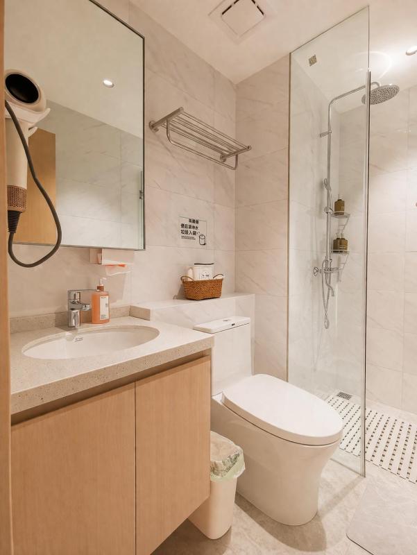 Tranquil Azure Residence at BKK1 - image 15