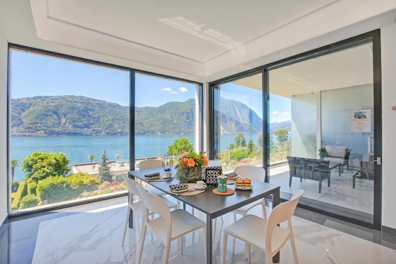 Residenza La Fontana with View Terrace - Happy Rentals - image 24