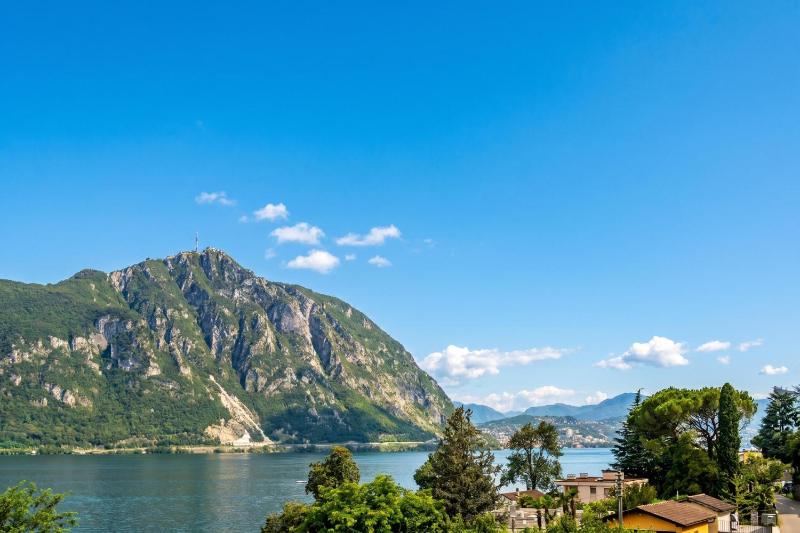 Residenza La Fontana with View Terrace - Happy Rentals - image 14